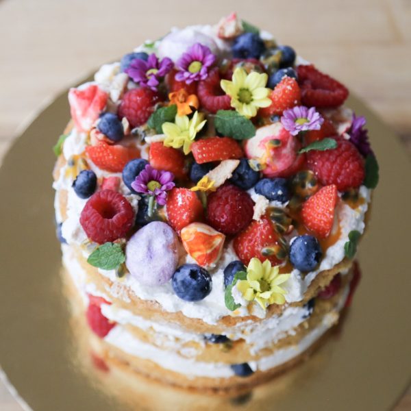 Eton Mess Cake with Fresh Creaming Filling (8-Inch)